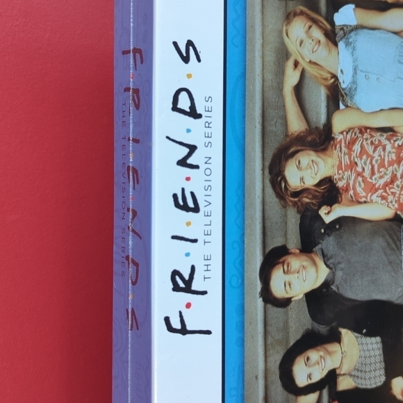Friends Retro 🧩 Puzzle - Picture 4 of 8